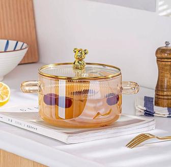 Стеклянная кастрюли