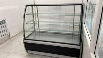 Витрина Carboma 1.3 м