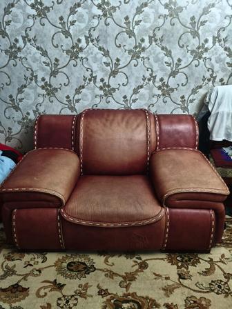 Продам кресло, качественная бычья кожа