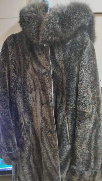 Продам шубу натуральную цигейку