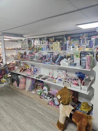 Стеллаж, витрина