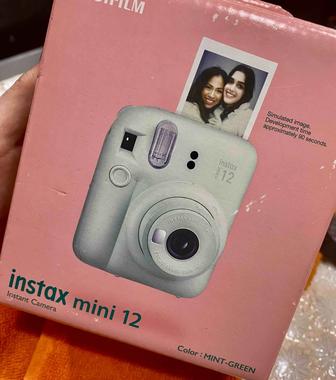Фотоаппарат instax MINI 12