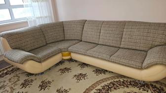 Продаю угловой диван
