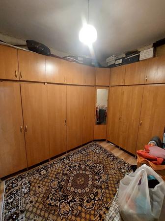 Продам набор шкафов с антресолью