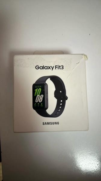 Продам Samsung galaxy fit3 черные