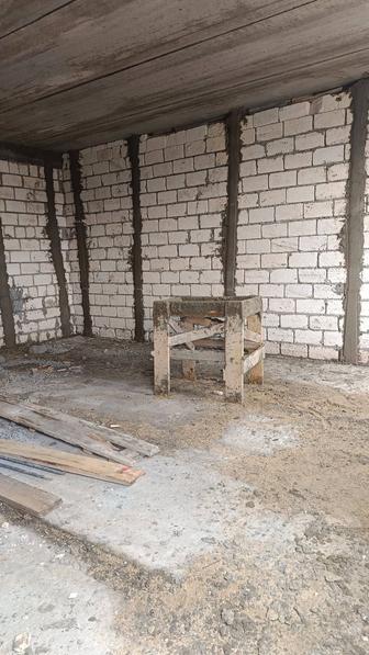 Штукатурка, стяжка под маяк