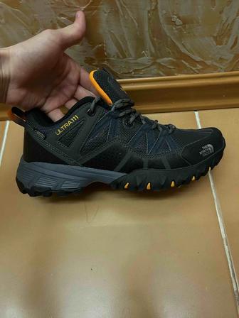 Кроссовки The North Face 111