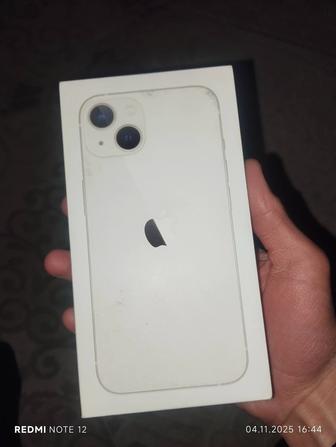 iPhone 13 white