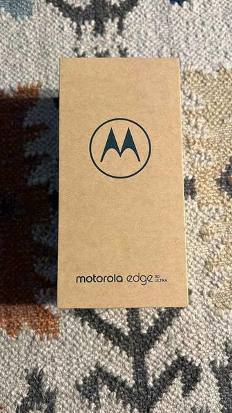 Телефон Moto edge 30 ultra