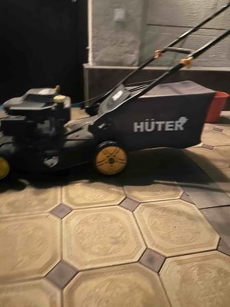 Газонакосилка бензовая