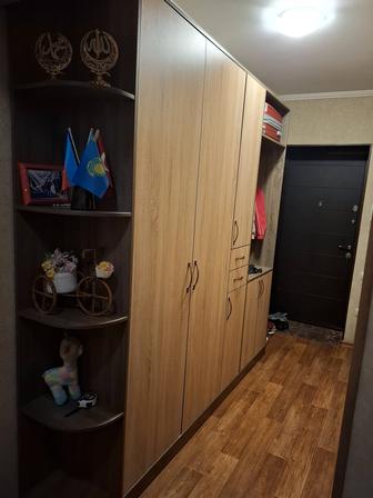 Продам Шкаф