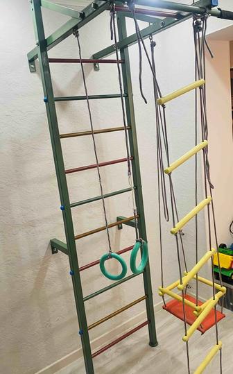 Продам детскую швецкую горку