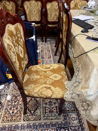 Продам стол и стулья