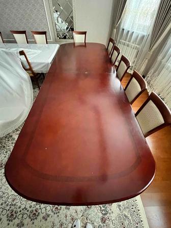 Стол из чистого дерева