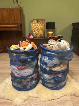 Корзина с мягкими и плюшевыми игрушками