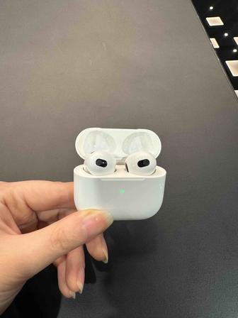 Продаются AirPods 3