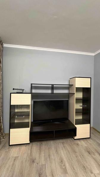Стенка в зал продам торг