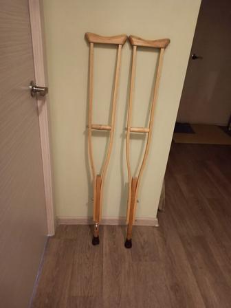 Продам костыли деревянные