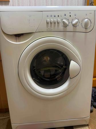 Стиральная машинка Indesit