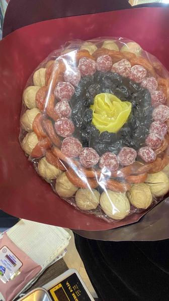 Букет из сухофруктов