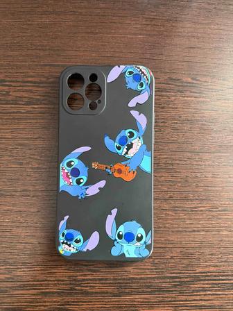 Продам чехол на айфон 12 про