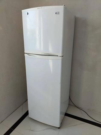 Холодильник LG