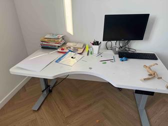 Стол компьютерный