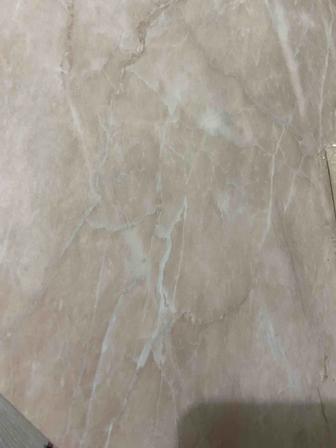 Срочно продам столешницу МДФ бежевого цвета с каменной мойкой
