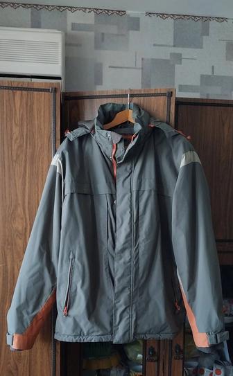 продаю мужскую куртку