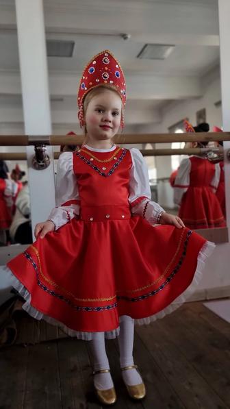 СРОЧНО Платье нарядное с кокошником и туфлями