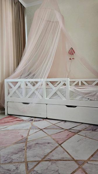 Продам детскую кроватку 80х800