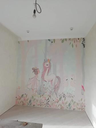 Поклейка обоев.