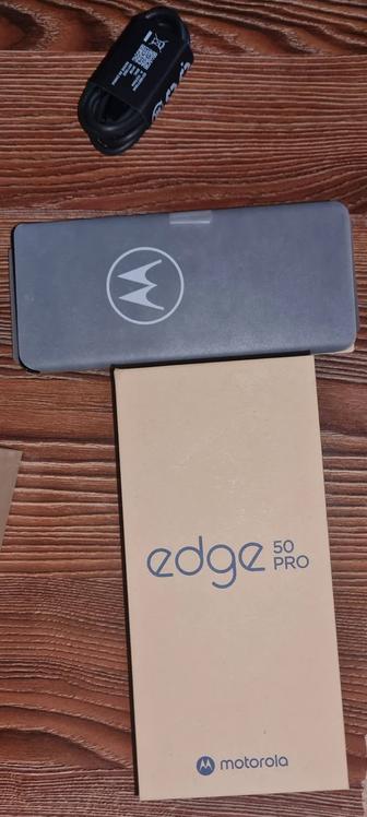 Продам смартфон Motorola Edge 50 Pro