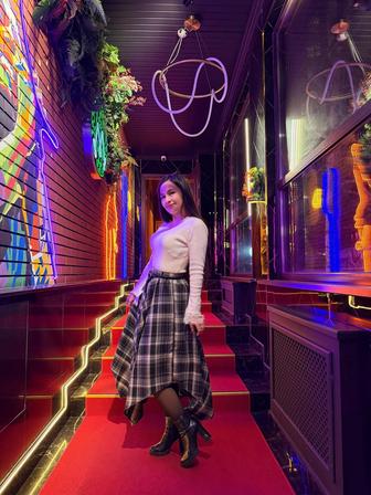 Шикарная юбка в синем расцветке всего за 5000к