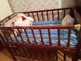 Продам детскую кроватку