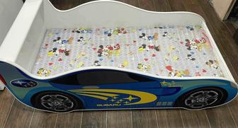 Детская кровать машинка