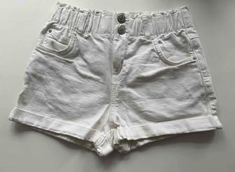 Продам белые Шотры Bershka