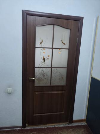 Двери межкомнатные б/у