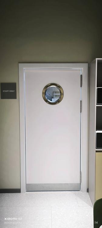 Ковбойские (маятниковые) двери для кафе и ресторанов