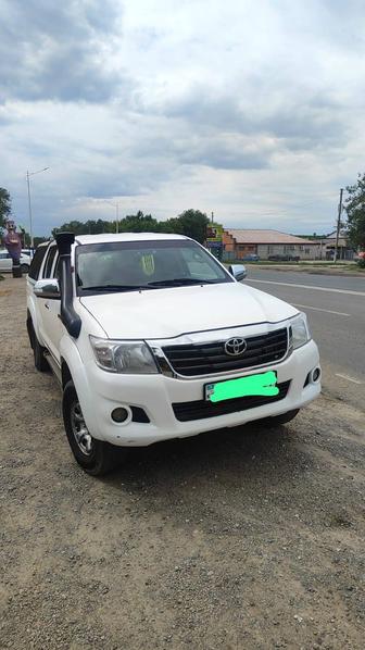 Аренда тойота хайлюкс пикап