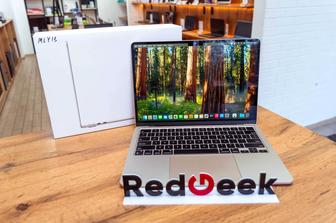MacBook Air 13.6. M2. 8GB/256GB. Магазин Red Geek