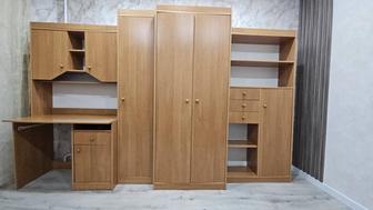 Продам комплект мебели для комнаты