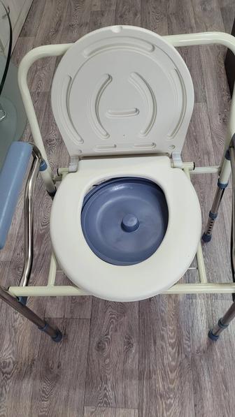 прикроватный туалет (кресло-туалет)