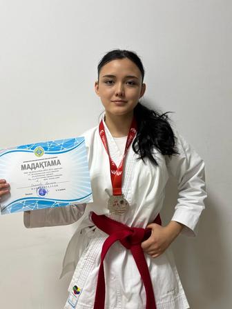 Продавец