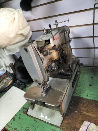 Петельная машина