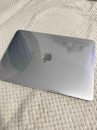 Срочно продам MacBook Air