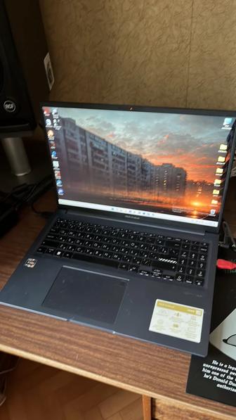 Asus Vivobook M1603QA