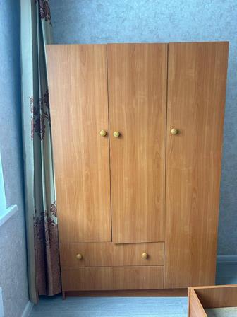 Продам шкаф