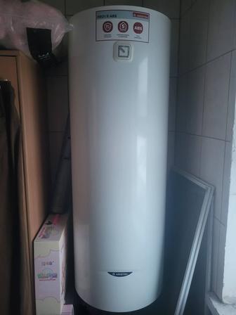 Водонагреватель Аристон