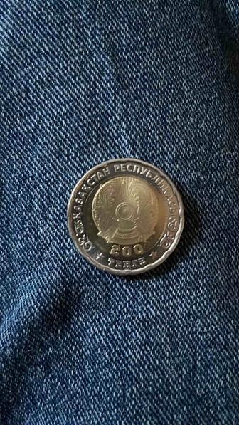 Монета 200 тг